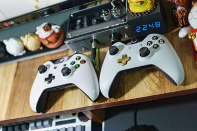 ¿Cuál es la mejor consola entre la PS4 Pro o la Xbox One X?