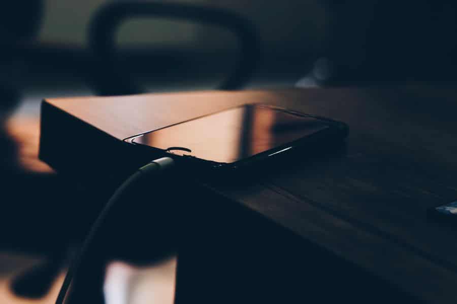 Cargador rápido para smartphone actual