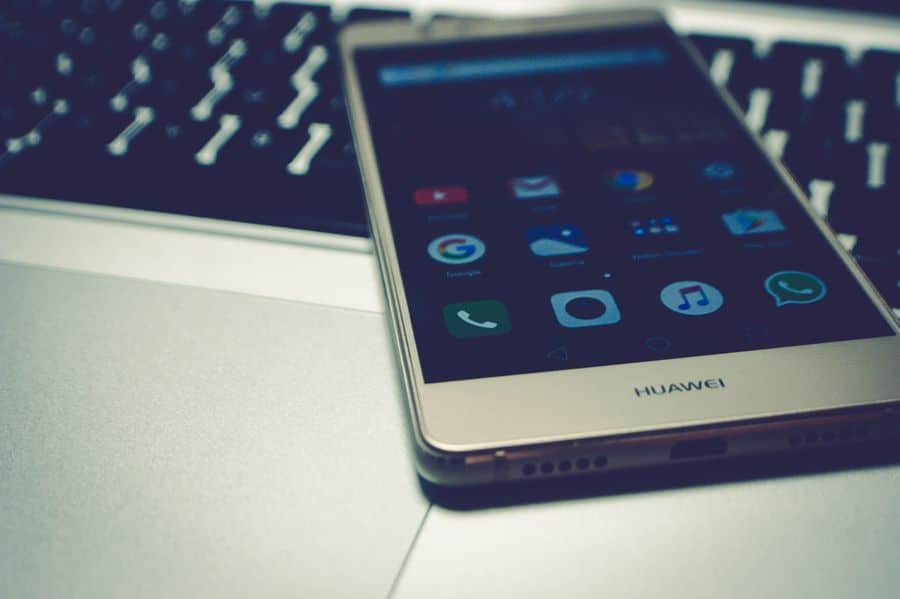 Smartphone Huawei sin servicios Google