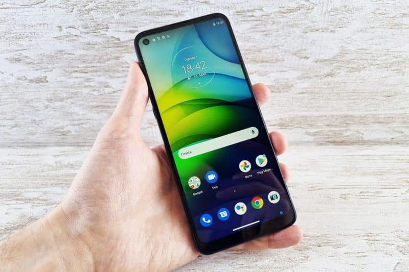 Smartphone Motorola pantalla brillante